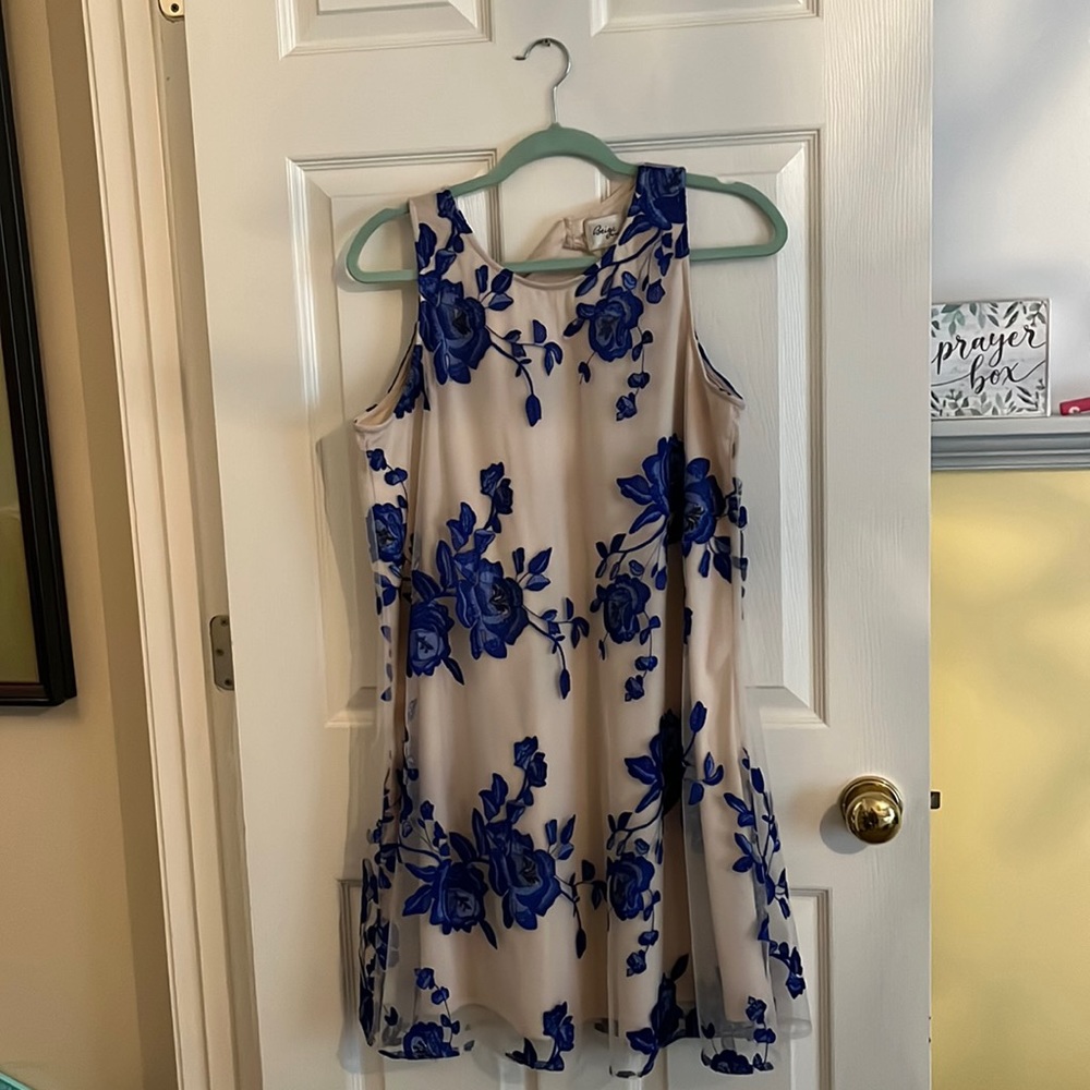 Beige by Eci blue and nude embroidered dress size large